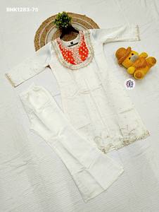 Nouvelle collection de Kurtis-Plazzo courts en soie romaine, brodés avec des cordons et des sequins, à la mode et variés, fournisseur de Surat - Product Image 5