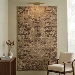 Alfombra decorativa hecha a mano de lana con pelo suave y diseño contemporáneo para espacios residenciales y de hostelería. - Product Image 3
