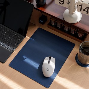 Sophisticated Leather <b>Mouse</b> <b>Pad</b> Solid Color Desk Mat For Corporate Branding Projects High Quality Materials LMPD-0060D - Product Image 1