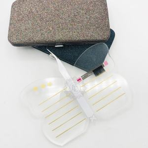 Pinzas de fondo de mariposa de punto de plata con recubrimiento de polvo blanco Pinzas de extensión de pestañas de agarre liso sostenible de acero inoxidable - Product Image 2