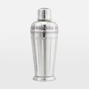Shaker à cocktails classique en argent avec gravures décoratives complexes – Essentiel élégant pour barman, conçu pour les occasions sophistiquées - Product Image 1
