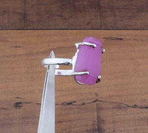 แหวนโดมหยกลาเวนเดอร์ธรรมชาติ เงินแท้ 925 วงหนา เรียบง่าย ประดับพลอยสีม่วง สำหรับงานแต่งงาน คลาสสิก หรูหรา โดดเด่น - Product Image 3