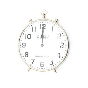 Classic and Decorative Silver Aluminium <b>Desk</b> <b>Clock</b> for Tables-a Classic and Elegant Tabletop <b>Clock</b> - Product Image 2