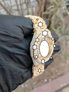 Montre de luxe pour homme en or jaune, boîtier rond de 42 mm, verre saphir, mouvement à quartz analogique, bracelet entièrement serti de moissanite, style hip-hop - Product Image 5