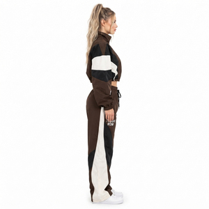 Ensemble veste courte et pantalon ample 100 % nylon pour femme, avec logo brodé, style streetwear, coupe-vent court et pantalon de pluie ample - Product Image 3