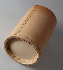 Soporte para Bolígrafos de Cuero de Primera Calidad, 100% Cuero de Grano Completo, Color Terracota, Resistente y Natural, para Oficina - Product Image 3