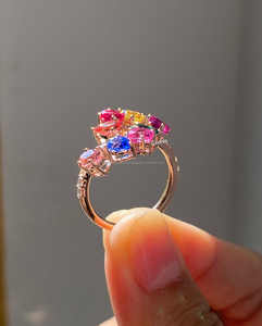 Bague de fiançailles en argent sterling plaqué or rose avec moissanite ovale multicolore, cadeau unique pour un anniversaire ou un mariage pour elle - Product Image 1