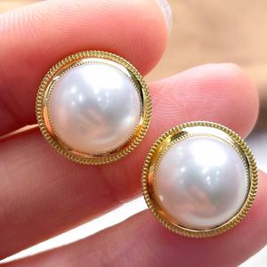 Boucles d'oreilles fines polyvalentes pour femmes, nouveau style luxueux avec un tempérament haut de gamme, incrustées de perles naturelles et de zircon - Product Image 1