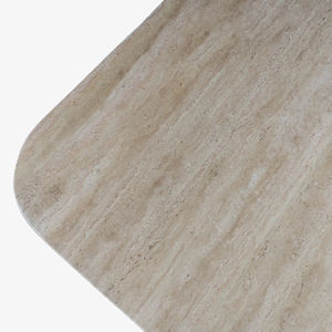 ชุดโต๊ะกาแฟทรงสี่เหลี่ยมหน้าท็อปหินอ่อนทราเวอร์ทีนขอบโค้ง พร้อมฐานไม้เนื้อแข็งอะคาเซียแกะสลักด้วยมืออย่างหรูหรา ลายไม้ธรรมชาติ - Product Image 4