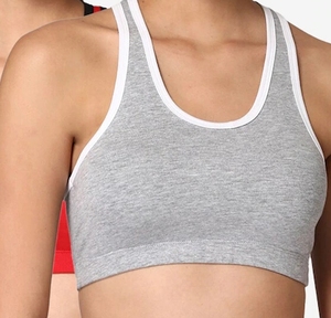 Sujetador deportivo rojo para mujer con espalda cruzada, cuello redondo, ribete en contraste, soporte medio, transpirable, sin costuras, top de fitness y ropa deportiva. - Product Image 6