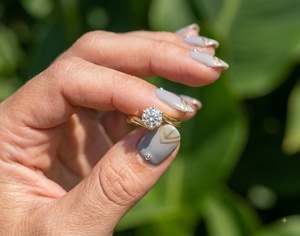 Anillo de Compromiso Solitario de Diamante Cultivado en Laboratorio de Oro de 14K Personalizado, Engaste Catedral de 6 Puntas, 1.50 Quilates, Certificado IGI, Regalo de Boda - Product Image 1