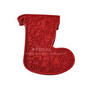 Nouveau Style Noël Pet Mangeoire Lente Bol Rouge <span class=keywords><strong>Bas</strong></span> De Noël Forme <span class=keywords><strong>Antidérapant</strong></span> Silicone Plat D'alimentation <span class=keywords><strong>pour</strong></span> Chiens et Chats Vacances - Product Image 1