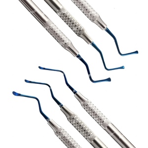 Curettes dentaires, instrument professionnel de soins dentaires pour l'élimination du tartre, le nettoyage buccal et le traitement parodontal - Product Image 1