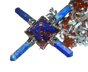 Lapis Lazuli orgone เครื่องกำเนิดพลังงานปิรามิดแกะสลักฮวงจุ้ยของตกแต่งบ้านสไตล์รักแกะสลักอัญมณี - Product Image 1