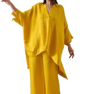 Ensembles de 2 pièces d'hiver modernes et sans effort avec des silhouettes modestes et des tissus en viscose de couleur unie confortables - Product Image 1