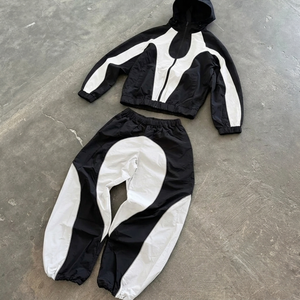 Custom Baggy Windbreaker Tracksuit 2 Piece Set Female Lightweight Oversized Plain <b>Nylon</b> Tracksuit for Men - Product Image 5