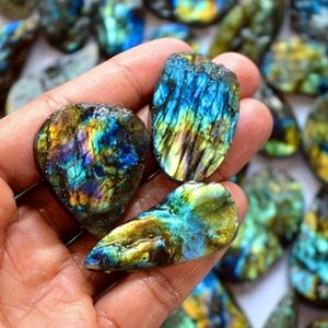 High Quality <b>Natural</b> <b>Crystal</b> Stone Craft Labradorite Free Form for Healing or Decoration - Product Image 3
