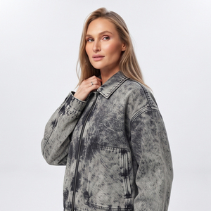 Conjunto de chándal vaquero vintage para mujer: Chaqueta lavada con cuello vuelto y pantalones anchos de mezclilla. - Product Image 5