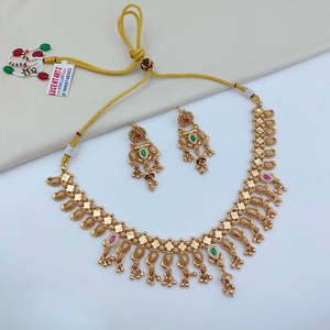 Parure de collier de créateur JeweleMarket avec diamants américains, pierres Pota, pierres autrichiennes et perles pour occasions nuptiales – Collection Fine - Product Image 1