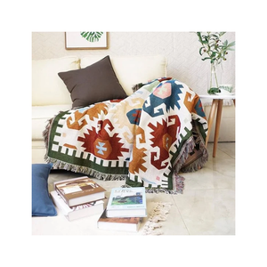 Manta Tejida Geométrica Azteca Multicolor con Borlas en las Esquinas para Sofá, Silla, Decoración Boho para Sala de Estar, Textil Decorativo para el Hogar - Product Image 3