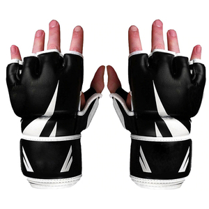 Gants de sparring MMA 7oz extensibles pour le kickboxing et l'entraînement en arts martiaux - Durables et respirants, demi-doigts, pour combats en cage, personnalisables OEM - Product Image 2