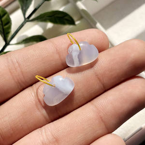 Pendentif Nuage en Agate Bleue Faite à la Main avec Anneau de Liaison Plaqué Or, Breloque de Guérison en Pierre Précieuse pour Collier, Cadeau de Saint-Valentin - Product Image 4