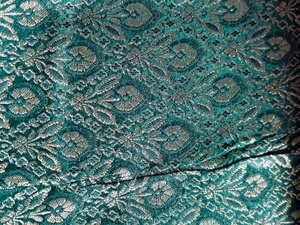 Tissu brodé en brocart, motif jacquard tissé métallique - Product Image 1