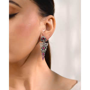 Pendientes Colgantes Finos de Plata Meera Jaipur Tribal Teer - Product Image 1