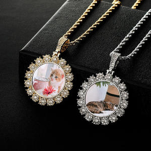 Colgante de Moissanita con Foto Personalizada, Plata 925 Bañada en Oro Rosa, Engaste de Bisel en Forma de Flor, Lujo, Certificado GRA, Estilo Hiphop - Product Image 3