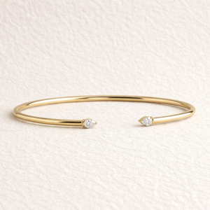 กำไลข้อมือเพชรทรงหยดน้ำ DEF-VVS สีทองคำขาว 14K ประดับเพชรเม็ดเล็ก 0.40 กะรัต เพชรเลี้ยงในห้องปฏิบัติการ กำไลแบบเปิดสำหรับผู้หญิง - Product Image 1