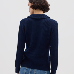 Pull en laine bleu marine pour femme avec col écharpe, sans manches, tricot côtelé, couleur unie, fermeture boutonnée minimaliste, vêtement d'automne - Product Image 2
