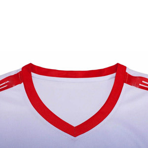 เสื้อกีฬาผู้ชายคุณภาพสูง ดีไซน์ยอดเยี่ยม ปี 2026 ผลิตจากโพลีเอสเตอร์ 100% เป็นมิตรกับสิ่งแวดล้อม ระบายอากาศได้ดี กันน้ำ สีและขนาดสั่งทำได้ ขายส่ง - Product Image 4