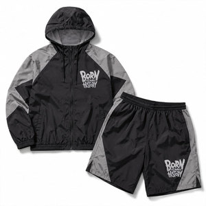 Conjunto de Pantalones Cortos y Chaqueta de Nailon de 2 Piezas Personalizado para Hombre, Traje Deportivo Cortavientos de Alta Calidad Sudadera con capucha y pantalones cortos estilo streetwear - Product Image 1