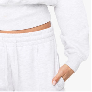 Sweat-shirt uni pour femme, confortable et décontracté, idéal pour l'hiver, durable, avec toucher doux, service OEM et prix usine abordable 2026 - Product Image 3