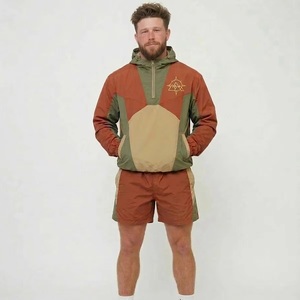 Conjunto de 2 piezas de chaqueta de poliéster con media cremallera y pantalón corto de chándal con camuflaje personalizado, chándal deportivo de nailon con patchwork, cortavientos para hombre - Product Image 4