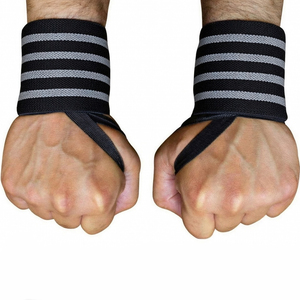 สายรัดข้อมือแบบปรับได้เอง ผลิตจากโพลีเอสเตอร์และไนลอน นุ่ม ระบายอากาศได้ดี สำหรับฟิตเนส ยกน้ำหนัก ผลิตในประเทศปากีสถาน - Product Image 1