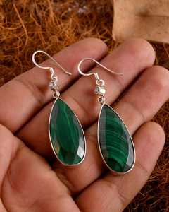 ต่างหูมาลาไคต์ทรงหยดน้ำ เงินแท้ 925 ประดับเพชรโมอิสซาไนต์ทรงลูกแพร์ขนาดใหญ่ ของขวัญสำหรับผู้หญิง - Product Image 4