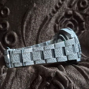 Montre de luxe pour homme à quartz, sertie de diamants de laboratoire taille VVS, en or jaune et acier inoxydable, verre saphir 20 mm, tendance - Product Image 1