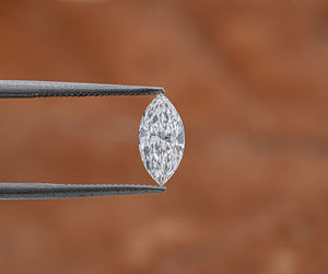 OM GEMS - Diamante Suelto de Corte Marquise Excelente, Color E, Claridad VVS-VVS, HPHT CVD, Perforado con Láser, Forma Elegante, Diamante Creado en Laboratorio, Certificado IGI, Joyería - Product Image 1