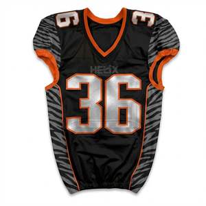 Maillot de football américain noir sublimé épais avec manches à rayures grises, uniforme de sport personnalisé pour équipe de gridiron - Product Image 1