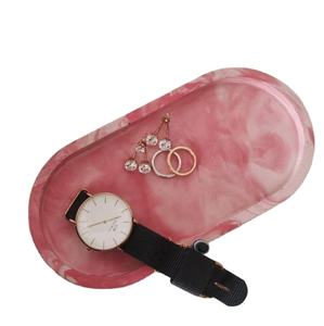 Bandeja de resina de mármol rosa, ovalada, decorativa, para joyas, organizadora multiusos, accesorio moderno para la decoración del hogar, en tendencia. - Product Image 1