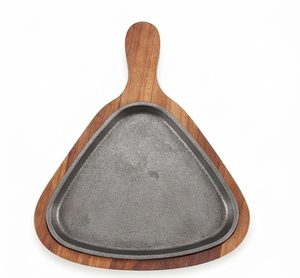 Plaque à griller triangulaire en fonte de qualité supérieure avec poignée en bois, antiadhésive, pour cuisinières à gaz et à induction - Product Image 1