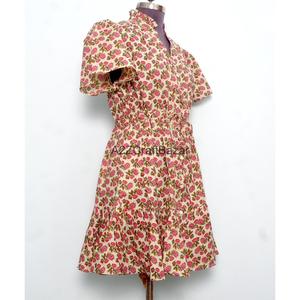 Vente en gros de robes mini à manches 3/4, col en V, 100% coton, imprimé personnalisé, style bohème, pour femmes de bureau, tendance de l'été - Product Image 5