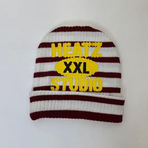 Gorro de Punto a Rayas Personalizado al por Mayor, Gorro de Invierno Unisex con Bordado de Chenilla, Marca Privada - Product Image 1
