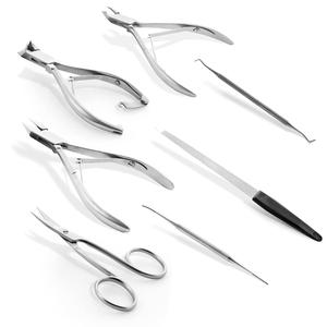 Ensemble d'instruments de podologie avec logo personnalisé, coupe-ongles pour ongles épais et ongles incarnés, ensemble de pédicure en acier inoxydable avec étui - Product Image 1