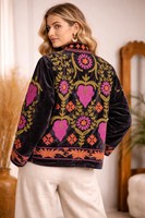Magnifique veste pour femme en velours noir brodée Suzani, style ethnique bohème, motif floral, manteau d'hiver, une pièce essentielle de la mode indienne