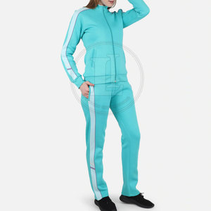 Survêtement décontracté d'hiver pour femme avec capuche, design respirant, extensible et confortable pour la salle de sport et l'usage quotidien - Product Image 4