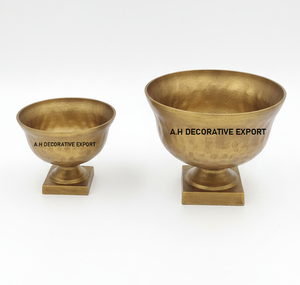 Macetas Modernas de Aluminio Cromado con Pedestal - Cuencos Metálicos Duraderos Hechos a Mano para Decoración de Jardín y Hogar de Lujo en Interiores - Product Image 6