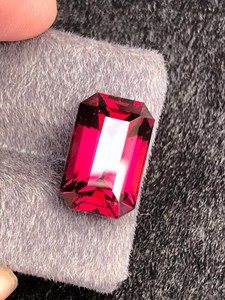 Natural <b>Red</b> Rhodolite Garnet Emerald Cut Loose Gemstone For Fine Jewelry Making Luxury Collector Gem - Product Image 6