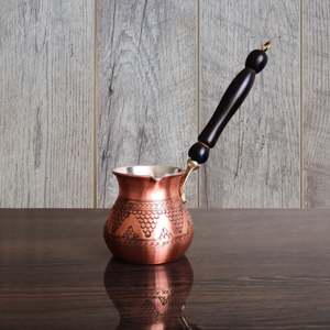 Magnifique cafetière turque en cuivre avec poignée en bois, vaisselle, tasse à café, décoration de table pour la maison, la cuisine, le restaurant, l'hôtel, les fêtes - Product Image 1